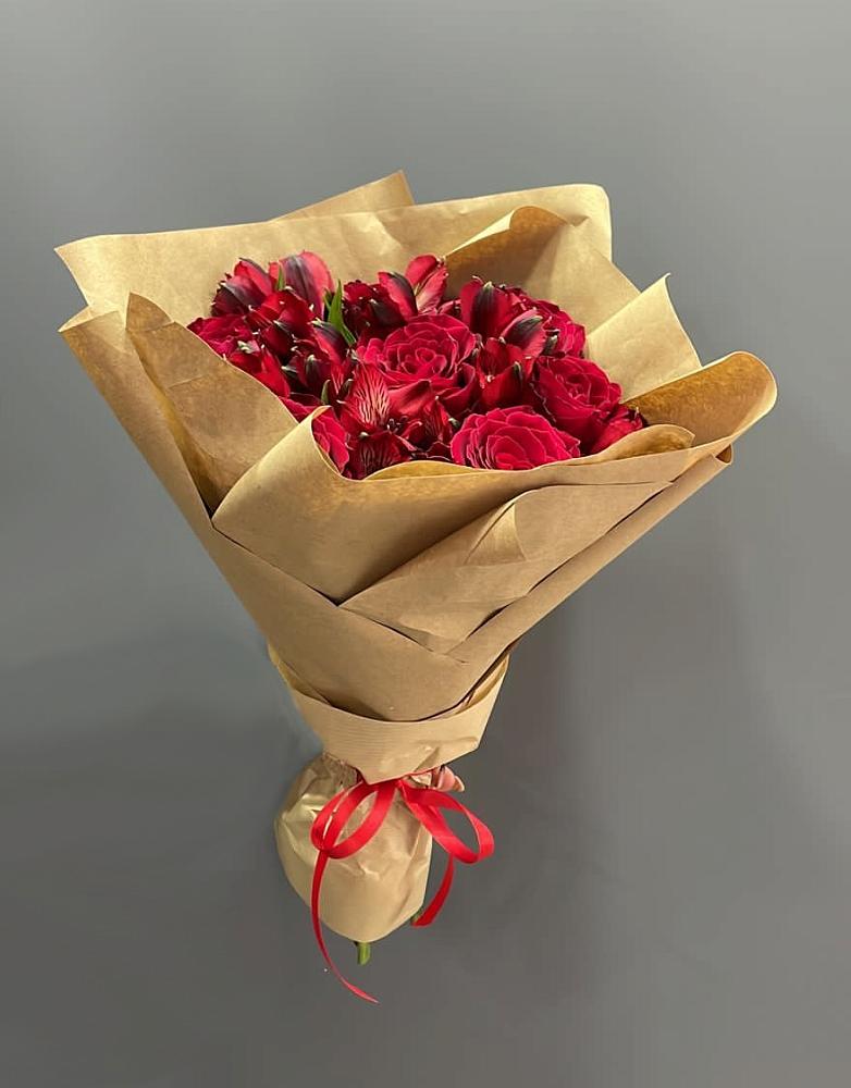 Букет цветов из: Альстромерии и Розы в Октябрьском Челябинская область