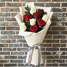 Букет цветов из:  Розы в Октябрьском Челябинская область