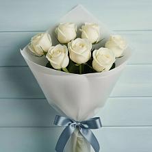 Букет 7 Белых роз Эдлесс Лав в Октябрьском Челябинская область