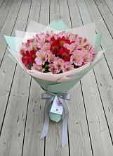 Букет цветов из:  Альстромерии в Октябрьском Челябинская область