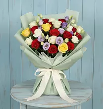 Букет цветов из:  Розы в Октябрьском Челябинская область