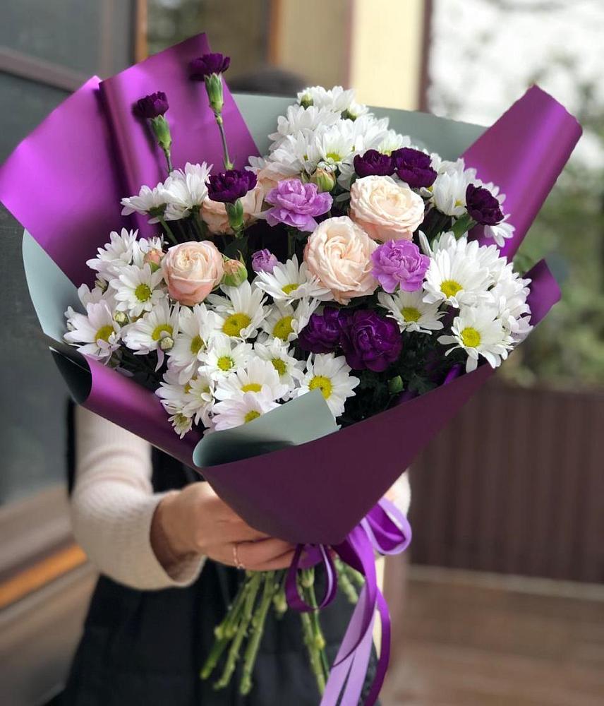 Букет цветов из: Хризантемы, Гвоздики и Розы в Октябрьском Челябинская область