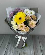 Букет цветов из:  Розы, Герберы и Хризантемы в Октябрьском Челябинская область