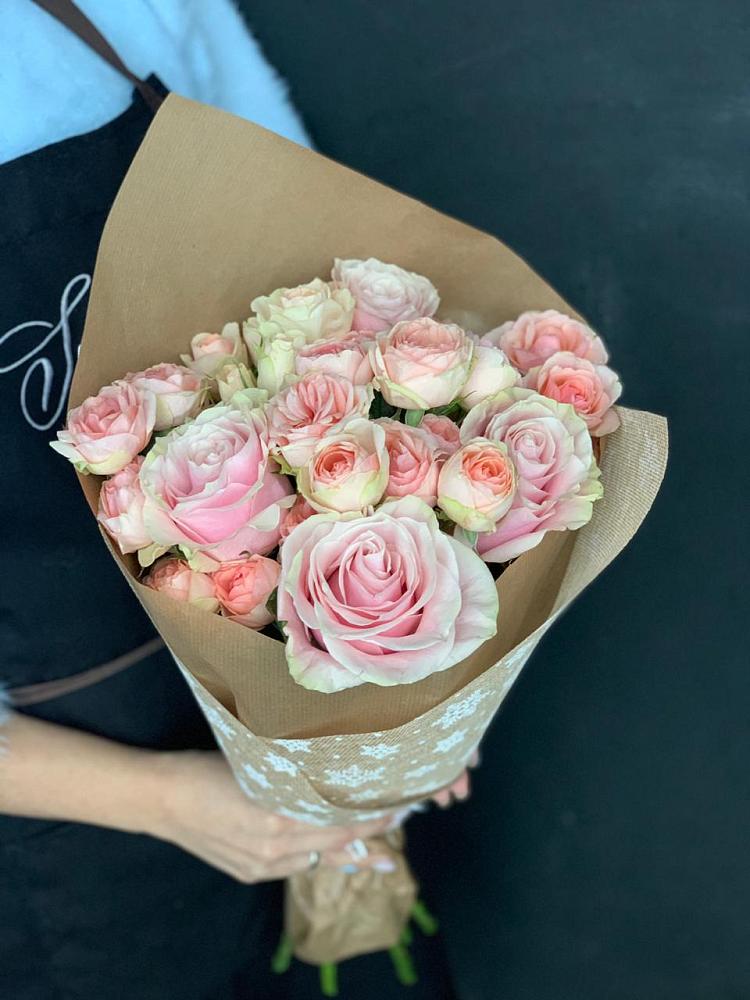 Букет цветов из: Хризантемы и Розы в Октябрьском Челябинская область