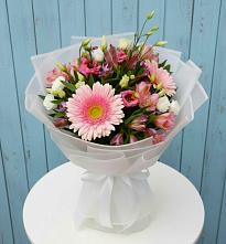 Букет цветов из:  Герберы, Альстромерии и Лизиантусы #REPLACE_PRED# Октябрьском Челябинская область