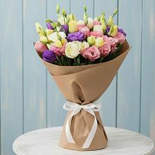 Букет цветов из:  Лизиантусы в Октябрьском Челябинская область