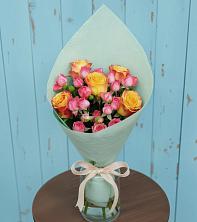 Букет цветов из:  Розы в Октябрьском Челябинская область