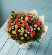 Букет Микс из разноцветных кустовых роз в Октябрьском Челябинская область
